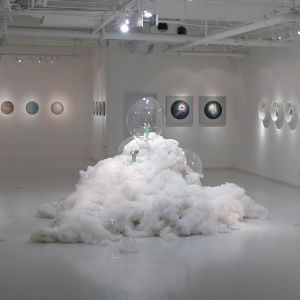 Tian He œuvre - Série Bubble sur scène exposition 2
